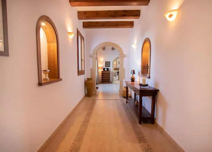 Lluca Villa *