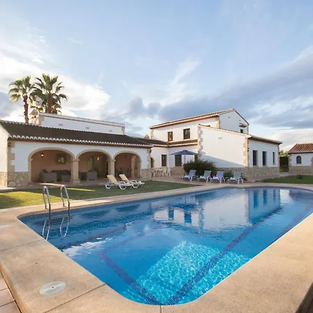 Villa Lluca *