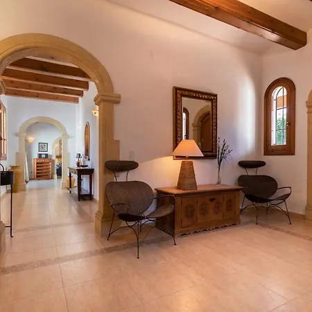 Lluca Villa